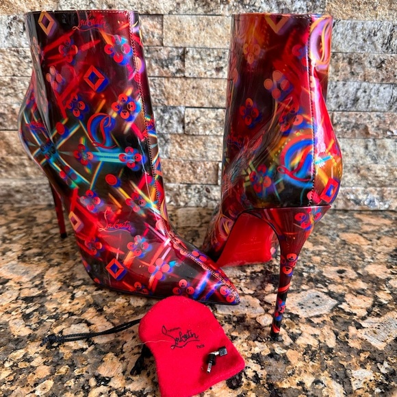 Christian Louboutin So Kate Booty Disco Pointed Toe Bootie - Picture 2 of 9